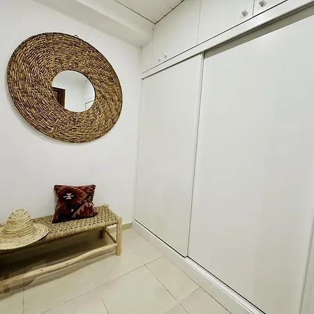 Apartemento Con Vistas En El Centro Apartment *